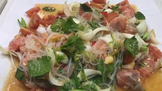 Insalata Spaghetti Di Soia Con Salmone Freschi ยำปลาซามอล [upl. by Ailegra]