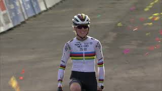 Fem Van Empel wint met overmacht de Flandriencross  Soudal Ladies Trophy  Highlights women race [upl. by Eerahc]