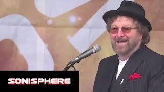 Chas And Dave  Gertcha  Sonisphere 2014  FestivoTV [upl. by Gristede]