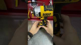 Excelente  Atornillador De Impacto DEWALT DCF887B a batería 20v unbox [upl. by Aldon59]