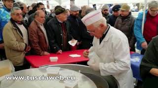 Pasqua a Pianoscarano  “Per la coratella tutti in fila e niente zeppe…” [upl. by Dnomaid]