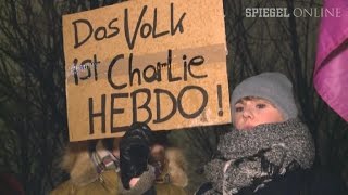 BärgidaDemo 4000 Menschen demonstrieren gegen AntiIslamBündnis  DER SPIEGEL [upl. by Sedlik659]