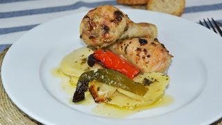 Pollo al Horno con Patatas y Pimientos  Recetas de cocina fáciles [upl. by Murvyn973]