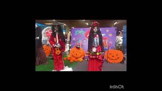 Halloween en centro comercial [upl. by Witcher]