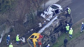 高崎ジャンクション付近でタンクローリーが転落し乗用車に衝突 ２人けが 群馬・高崎市241119 [upl. by Maddalena]