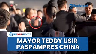 Sigap Mayor Teddy Usir Tangan Paspampres China Berbadan Tegap saat Prabowo Hendak Masuk Mobil [upl. by Bluma]