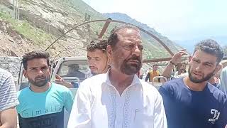 Saqib Zargar report from Drabshalla where locals arrange food amp water for relatives of dumper driver [upl. by Ivek499]