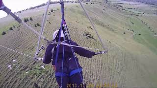 Hang glider taking off with no proper harness check Styru harnesspetethewrist [upl. by Nrojb]