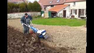 Motoculteur Staub 9500 au Labour 23032014 [upl. by Naor425]