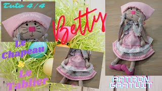 couture dun Lapin en Tissus Betty la Lapine de Pâques easter bunny rag doll coelha em tecido [upl. by Nosylla]