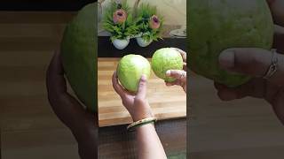 Amrood ke Fayde skincare healthyfood fruit factsinhindi ytshorts baharkitchen recipe [upl. by Clemens]