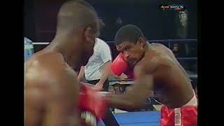 Errol Christie v Jose Quinones Boxing [upl. by Ahsehyt]