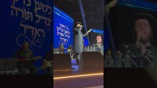 Zanvil Weinberger performing Rotzo at Dirshu London [upl. by Anelej]