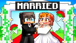 Cash Got MARRIED in Minecraft [upl. by Lonni]