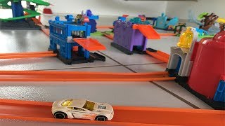 O VELHOTE MONTOU UMA NOVA CIDADE COM PISTAS HOT WHEELS CITY [upl. by Jaela]