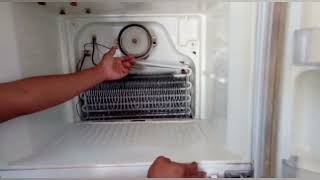 cómo reparar un refrigerador que no enfria abajo rápido y facil [upl. by Weissman215]