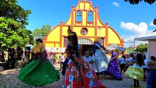 Baile de la CHATONA y el CABALLITO en la Plaza Central de San Francisco Petén 🇬🇹 [upl. by Naenej639]