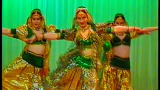 Tu Cheez Badi Hai Mast Mast Indian Dance Group Mayuri Russia [upl. by Thielen]