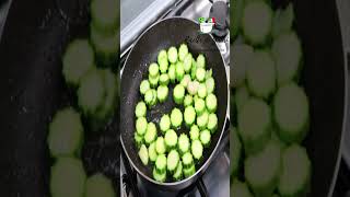 Pasta con zucchine e gamberetti  Ricette di Gabri [upl. by Earley]