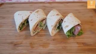 Wraps met frisse tomaten yoghurt saus [upl. by Sophi]