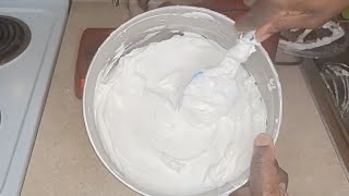 HOW TO MAKE CRUSTING AMERICAN BUTTERCREAM MY WAY [upl. by Naenej]