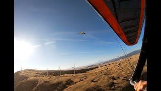 Epic hang gliding amp Paragliding flight at Cliffside near Goldendale amp Rufus Oregon Turbines farm [upl. by Bloxberg]