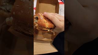 Yummiest burger 🍔 youtube food [upl. by Lugo]