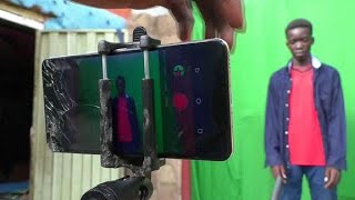 De jeunes nigérians réalisent des films à partir des smartphones [upl. by Aisereht]