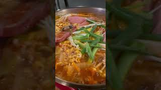 Korean army stew koreanfood popularmenu spam sausages kimchi noodles cheese tofu yummyfood [upl. by Orsola]