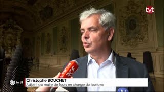 Grande Parade de Saint Martin 2017  Interview de C Bouchet [upl. by Nosrettap]