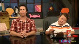 iCarly iNews Cake [upl. by Eirlav]