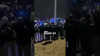 Pioggia dinsulti allarrivo del pullman Napoli 🤬 Guardate cosa fanno gli juventini JuveNapoli [upl. by Nitsugua644]