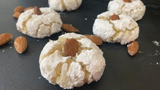 Amaretti  zartes Mandelgebäck  Italienisches Rezept  sehr leckere und einfache Kekse zuzubereiten [upl. by Archibald]