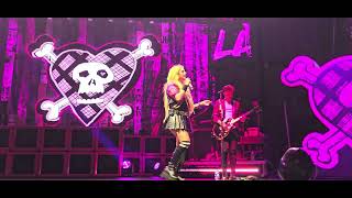 Avril Lavigne  Greatest Hits Tour 2024 live in Vancouver  02  What The Hell [upl. by Rind]