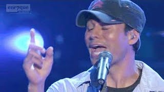 Enrique Iglesias  Nunca Te Olvidare LIVE English lyrics [upl. by Mcmaster647]