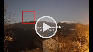 Bolide sui cieli del Lazio immortalato dalla webcam nella Valle del Salto RI  frazione di Nesce [upl. by Mcleod54]