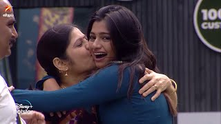 Archana Meets her Parents in Bigg Boss Freeze Task ❤️  Bigg Boss Tamil Season 7 [upl. by Delphinia]