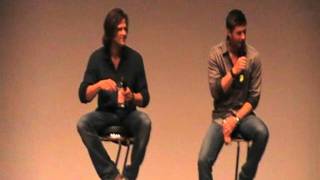 AECON 2 J2 First Question  Jensen ask Jared if he want to guest star on glee [upl. by Nedrah]