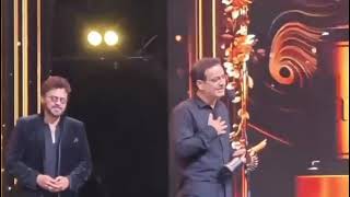 Dr Vikas Divyakirti at IFFA Awards for 12th fail with Shah Rukh Khan [upl. by Rambert778]