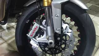 Thruxton R kineo wheels motogadget [upl. by Ecnar]