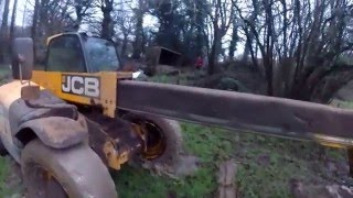 tracteur embourbée  Tractor in mud  Traktor im Schlamm 2016 [upl. by Philipp]