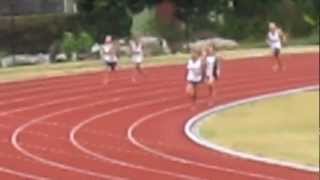 9yr old girl runs 32sec 200m through heavy traffic [upl. by Suzann]