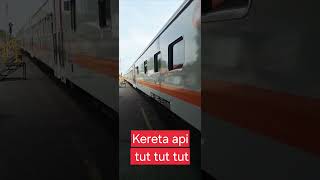 Kereta api kamandaka [upl. by Annahsat]