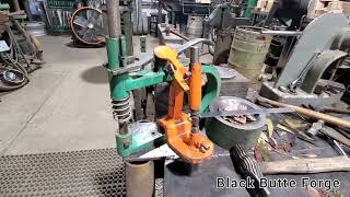 Black Butte Forge Flower Series No5 Leaves amp veining tool demo [upl. by Nilats]