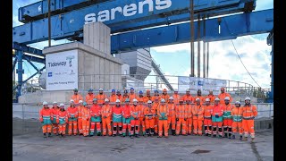 LONDONS SUPER SEWER Tunnel fully built after final lid lifted into place [upl. by Notterb]