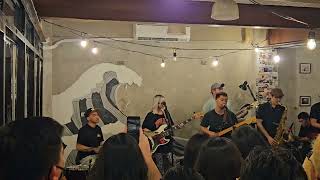 Sud  Smilky Live Performance at Jess and Pats Maginhawa Street  December 28 2023 [upl. by Rambow]