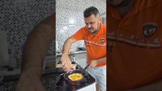 Fritando um ovo para o jantar registrodevida ovo delícia [upl. by Mikaela]