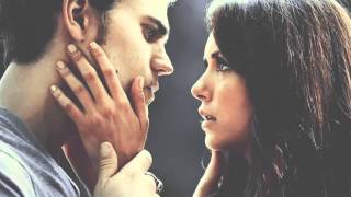 Desisto Ou Insisto  George Henrique e Rodrigo Clipe Stefan e Elena [upl. by Bowes]