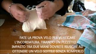 Tutorial Incordatura di un impasto a mano metodo francesewmv [upl. by Annavas]