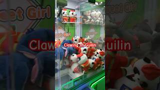 Machine ate my 10yuan Clawing gone… china guilin clawmachine 中国 桂林 夹娃娃 娃娃机 fyp shorts [upl. by Siffre]